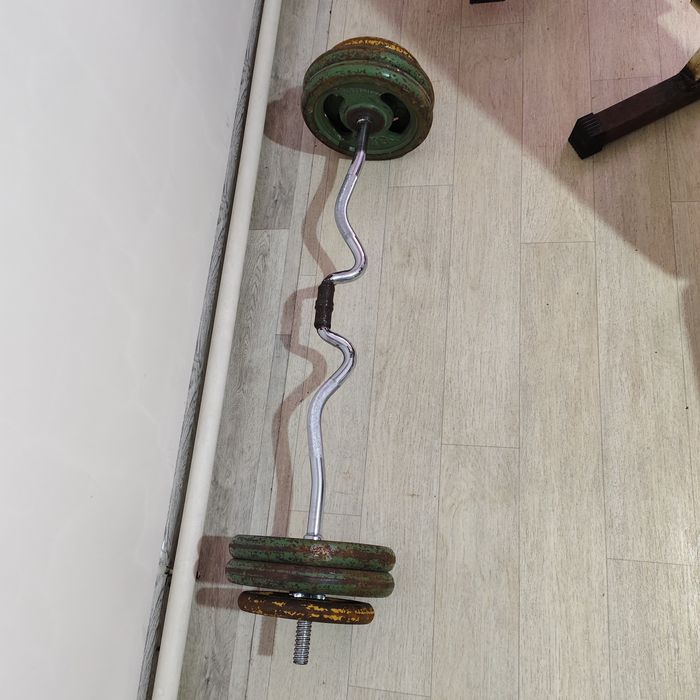 Тренажёры, гантели и блины