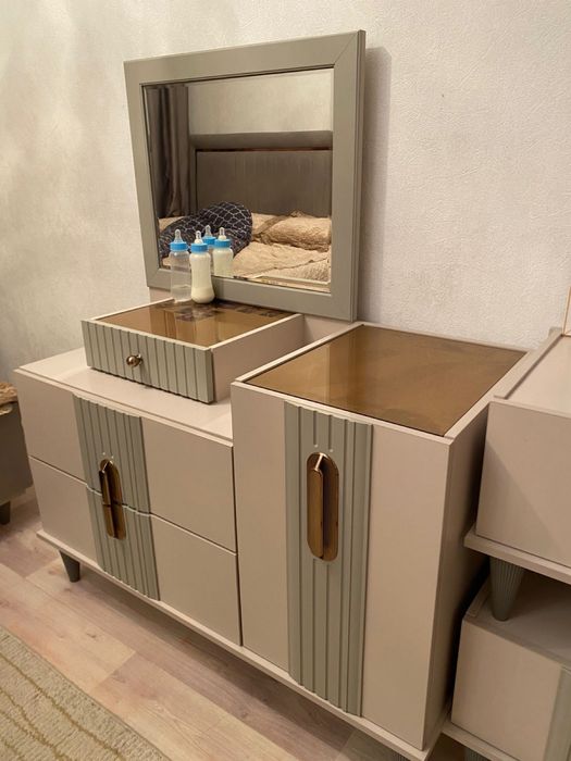 Спальный гарнитур