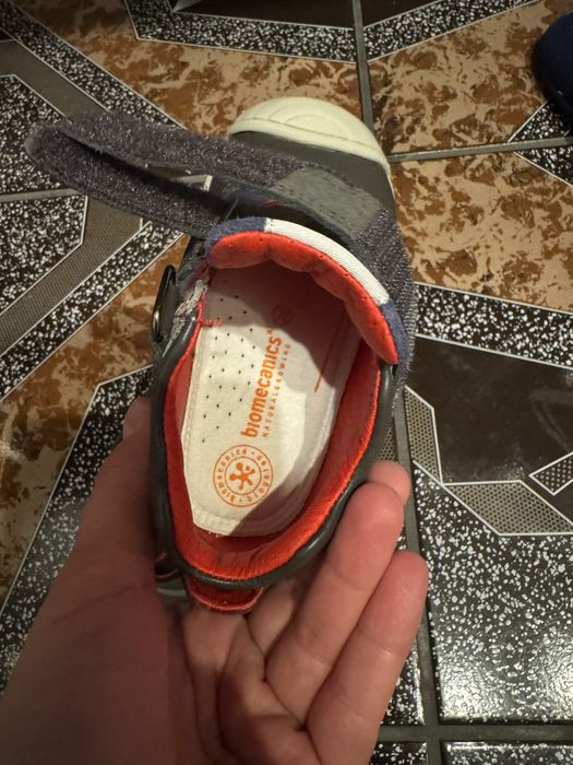 Biomecanics marime 22