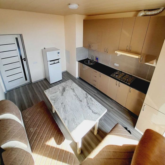 Учтепа туманида 1,2/3/7  ғиштли, евро ремонтли 45 кв.м. уй сотилади.