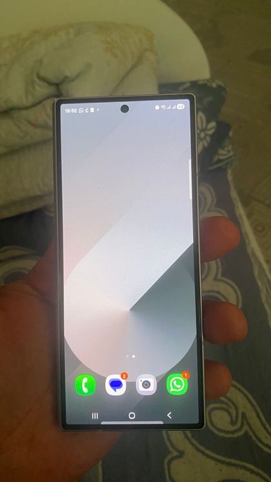 Z fold 6 12/256 продам обмен