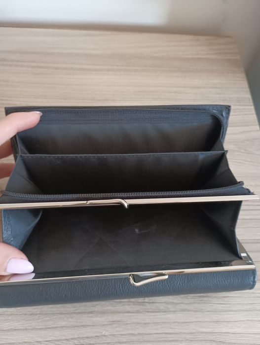 2 бр дамски  протмонета