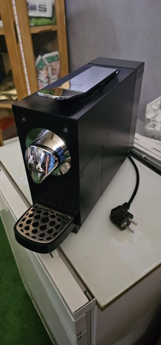 Aparat de cafea cu capsule Cremesso Rohs