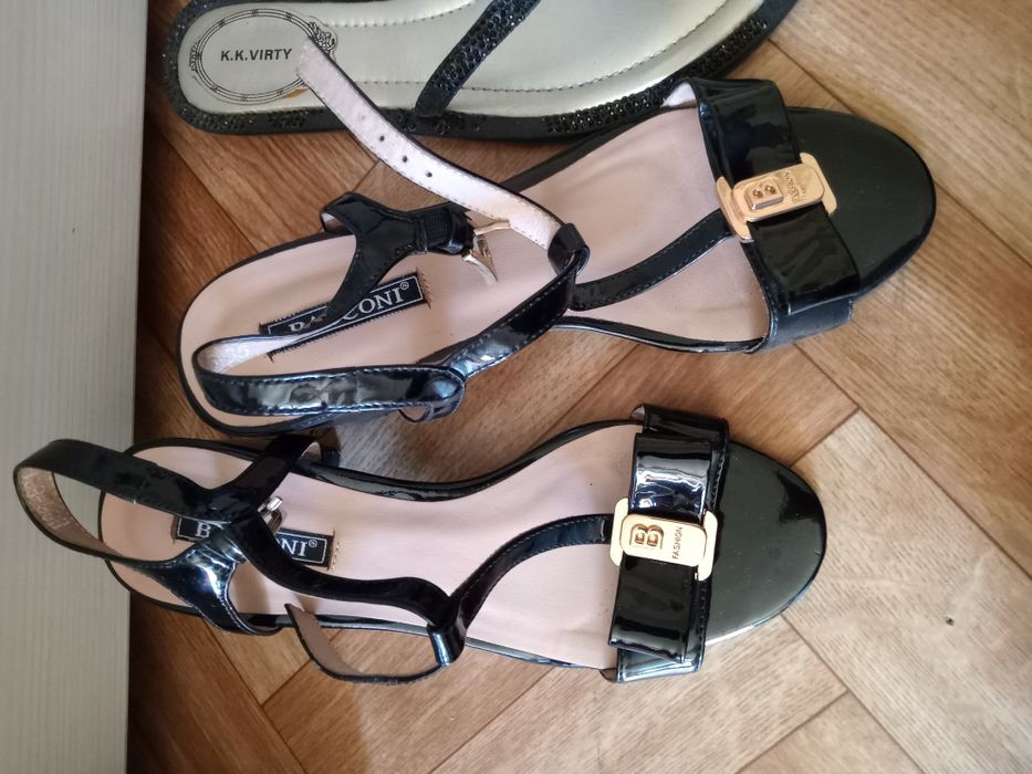 Женская летняя обувь