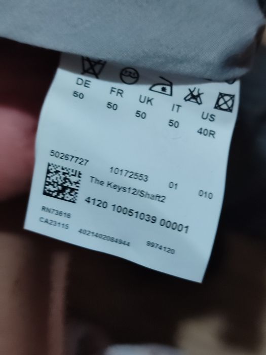 Продам костюм Hugo Boss