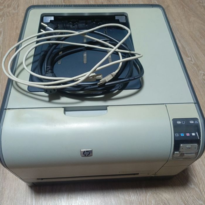 Продам цветной принтер .