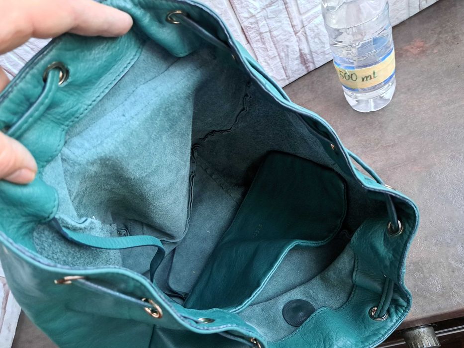 дамска раница Mezzanotte,маркова чанта,зелена кожена раница-етествена