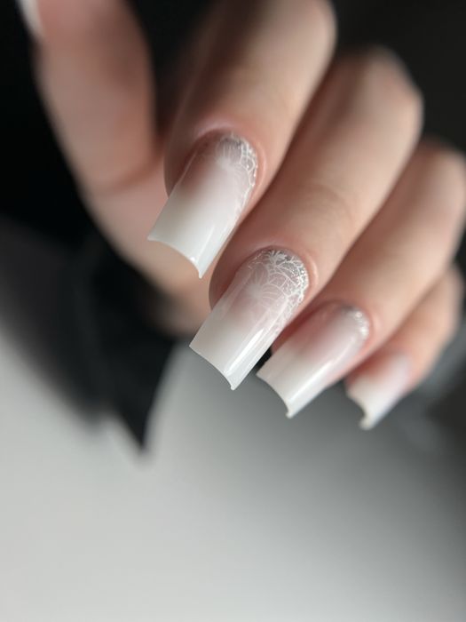 Открыта запись на маникюр.