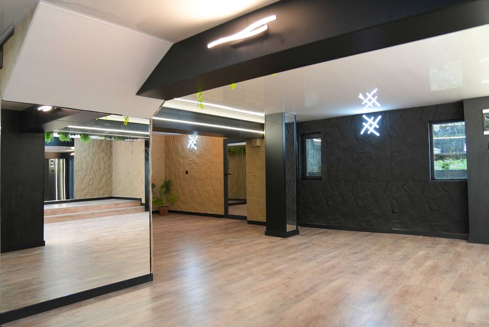 Продава се самостоятелен обект с топ локация, кв.Лозенец