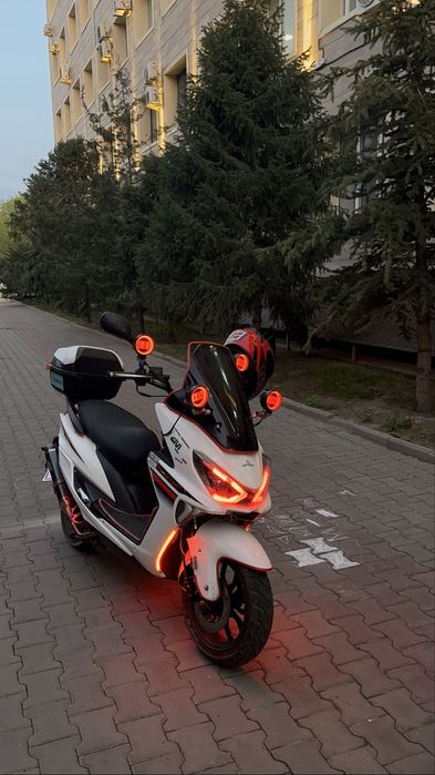 Мопед Макси 150 куб