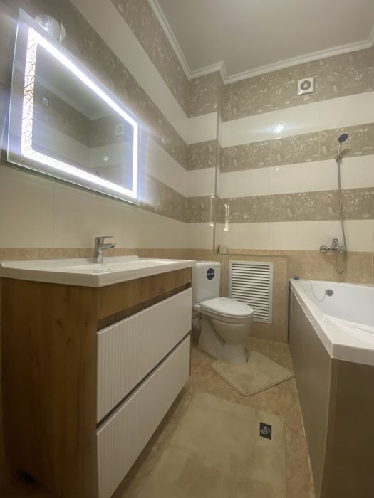 Посуточно 1 комн ЖК КОСМОС