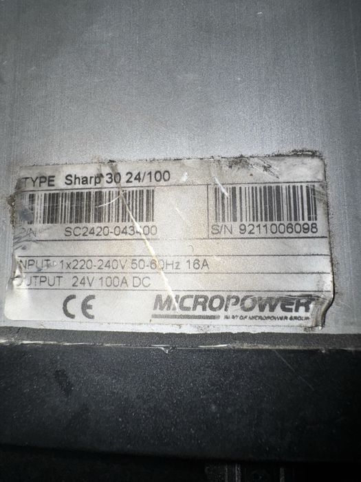 Stație de Încărcare Profesională Micropower Sharp 30 – 24V / 100A