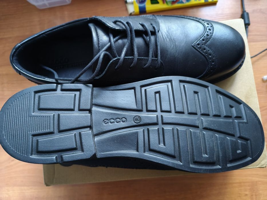 Продам броги ECCO
