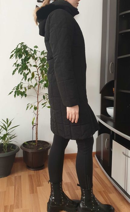 Geaca neagra femei cu gluga detasabila, mărimea 36/S