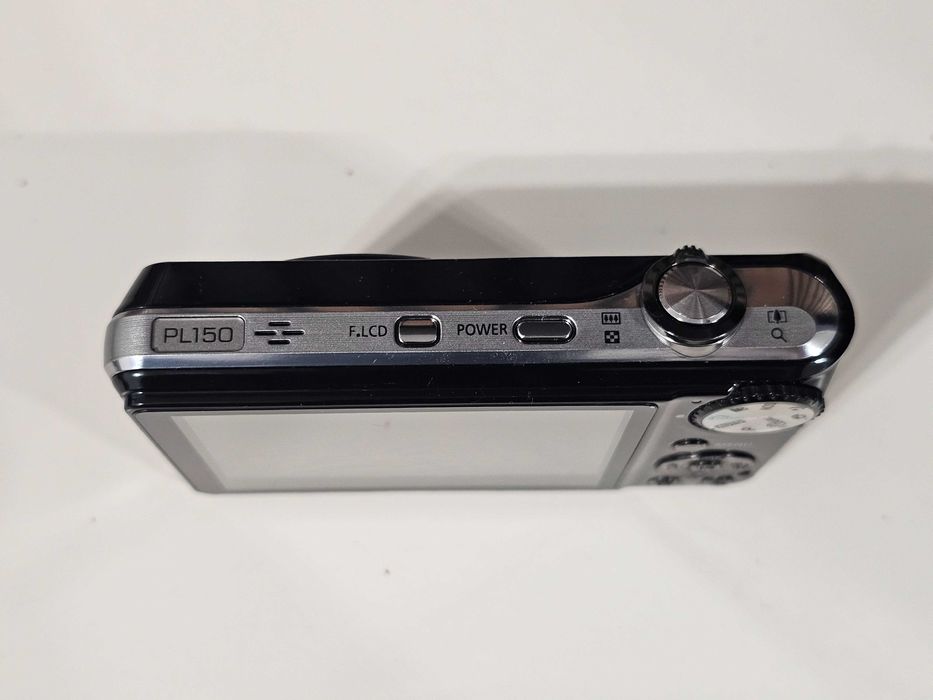 Aparat foto digital compact Samsung PL150 Dual Screen 12.4 MP 5xZoom