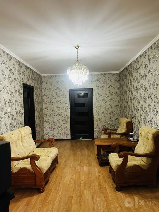 В г.Навои продаётся 3-х комнатная