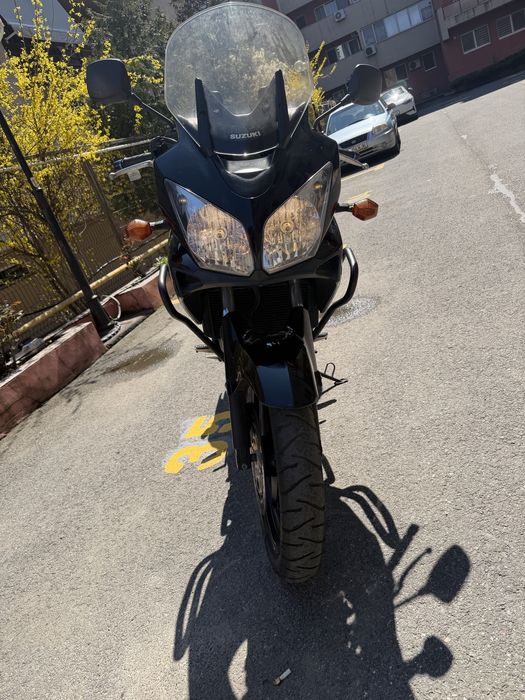 Suzuki V-Strom DL650 din 2004