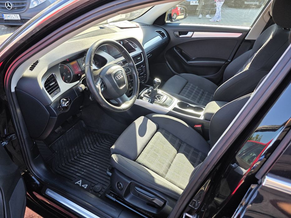 AUDI A4 Avant 2011 — imagine 5
