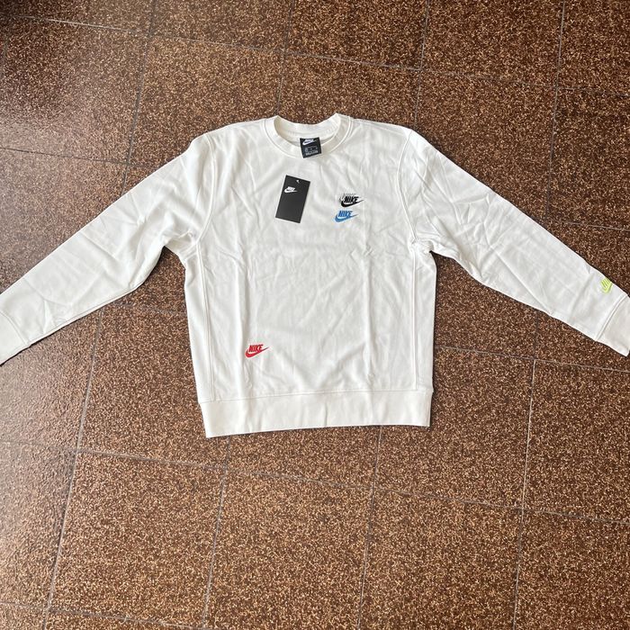 Nike бяла блуза - M,L,XXL