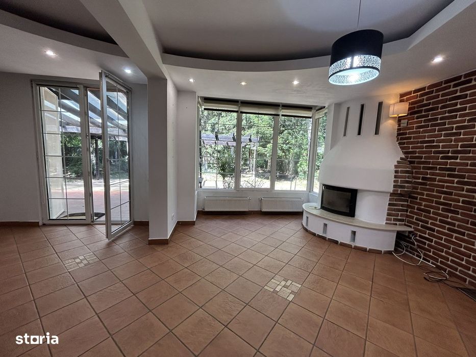 Resedinta 5 camere, cu Padure Privata, Paradisul Verde, teren 1735mp