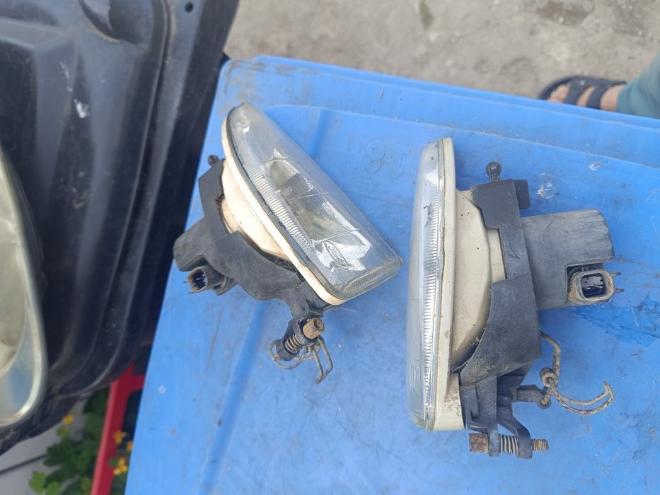 Proiectoare ceata Ford focus și Jaguar stype