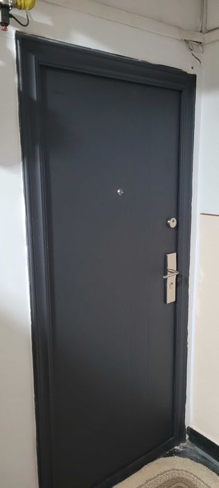 Vand apartament 3 camere Zona V-uri