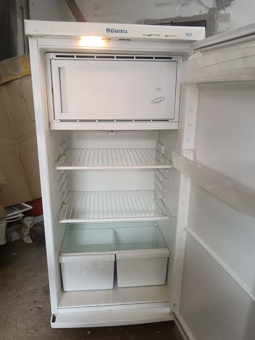 Продам холодильник