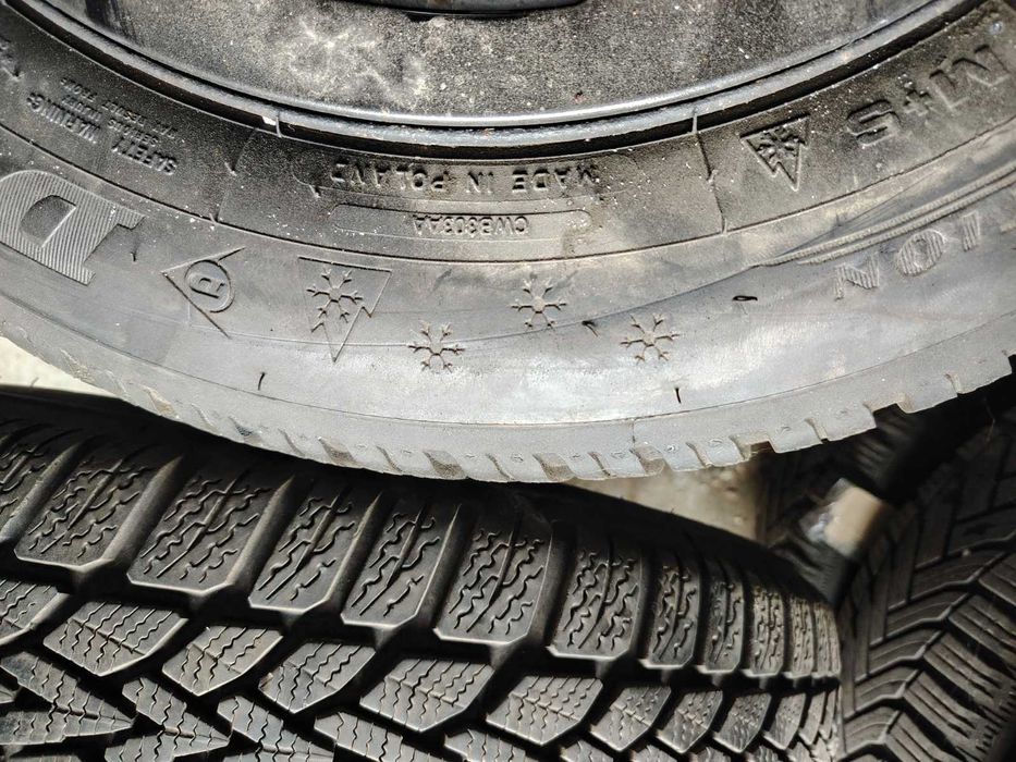 4бр.Зимни гуми 185/65/15 Dunlop Winter Response