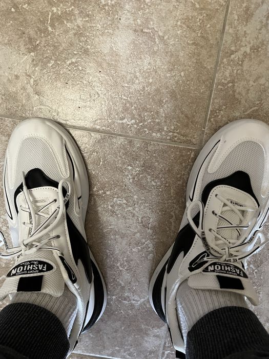 Чисто нови маратонки