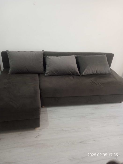 Vand canapea tip colțar