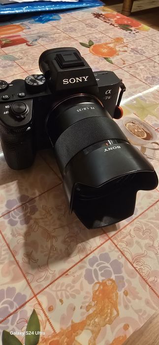 Sony Alpha 7 III plus prime lens 35 mm 1.8