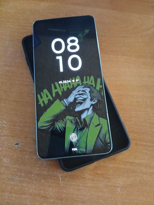 Motorola Edge 70-512GB rom/ 12GB ram.