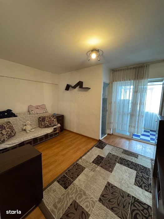 garsoniera etaj 2 zona Frumoasa Bulevard Poitiers