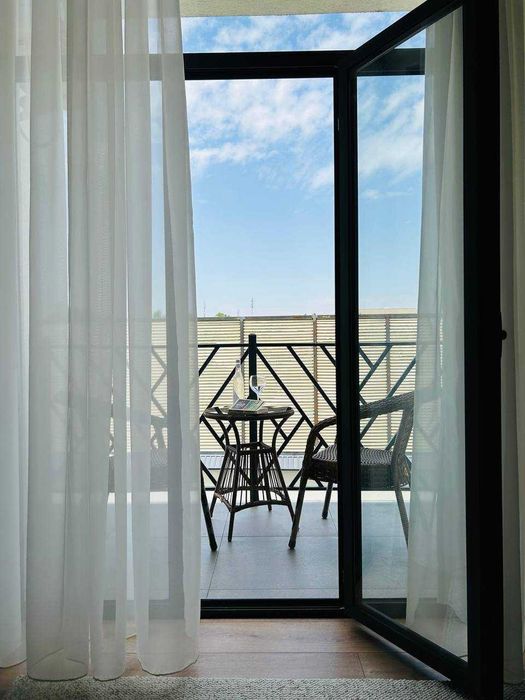 Продаётся 2 комнатная  Этаж -3 2/3/5 МирзоУлугбек район  Луначарский