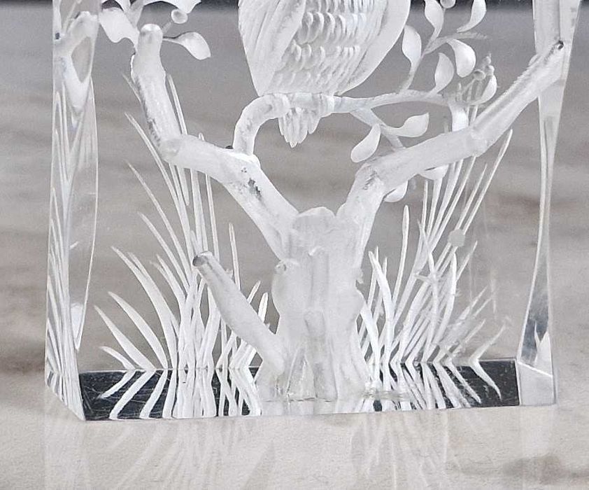 Изящно триизмерно преспапие– Бухал.