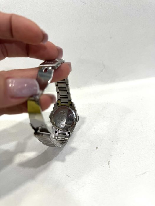 Ceas  damă Guess W0234L1!