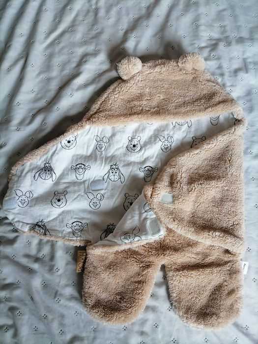 Продавам бебешки космонавти