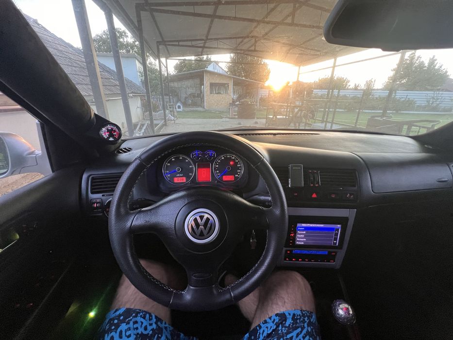 Golf 4 1.8t+gpl 210cp kit r32/ accept si schimburi cu 4x4/alte masini