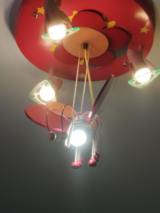 Люстра в детскую