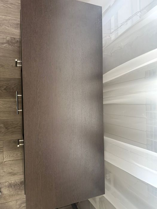 Продам тумбу под телевизор