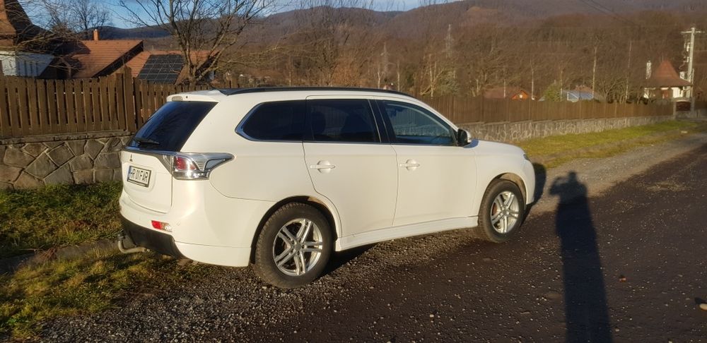 Mitsubishi Outlander 2.2 Diesel 4WD , 2013