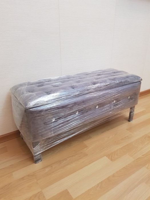 Продам новый пуфик для прихожей