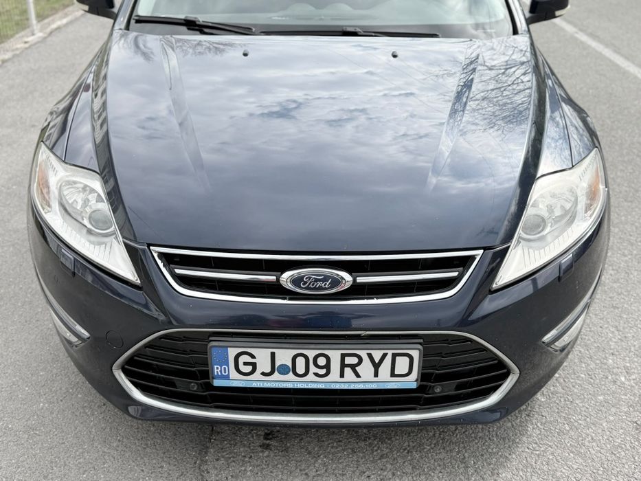Vând sau schimb cu SUV 4x4 Ford Mondeo 2013, automata,2.0 benzina