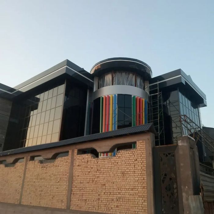 Akfa eshik va rom yashaymiz