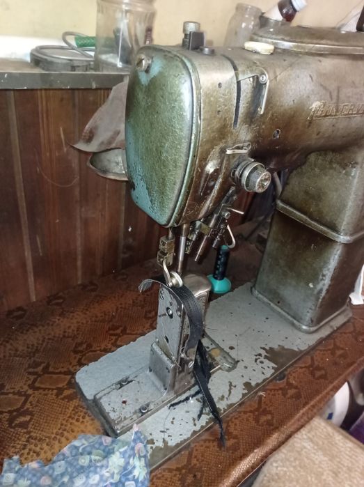 Обущарска  шевна машина миевра бутилкова