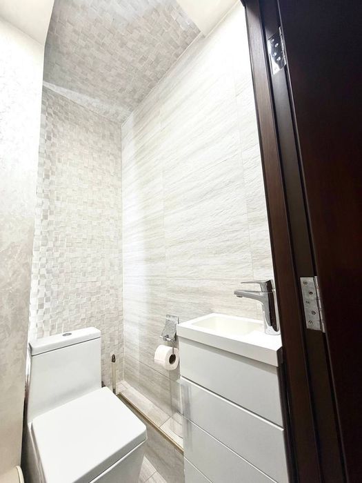Продается 4 комнатная квартира ремонт ул.Нукусская, бывш.Гламур