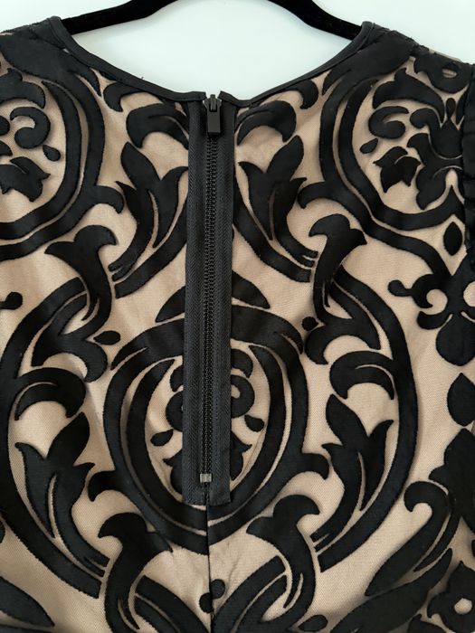 Дамска     рокля