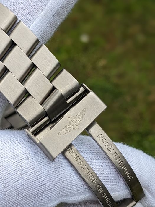 BREITLING Avenger Seawolf E17370 Titanium 3000m. / Grey Dial
