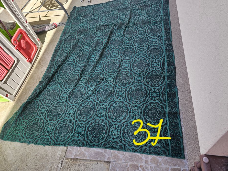 Черки, пътеки, килими