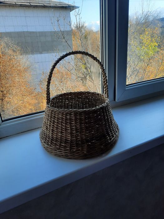 Плетеная корзина.